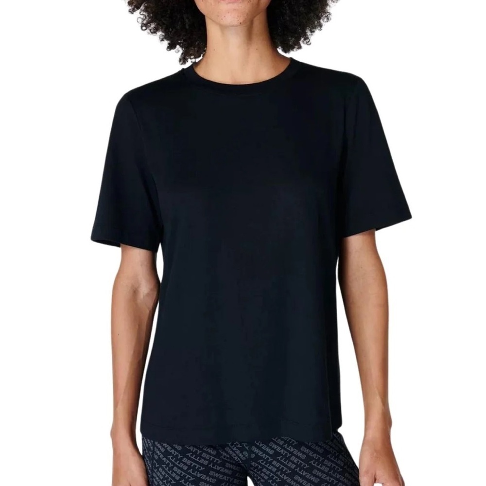 Sweaty Betty Essential Crew Neck T-Shirt in Black